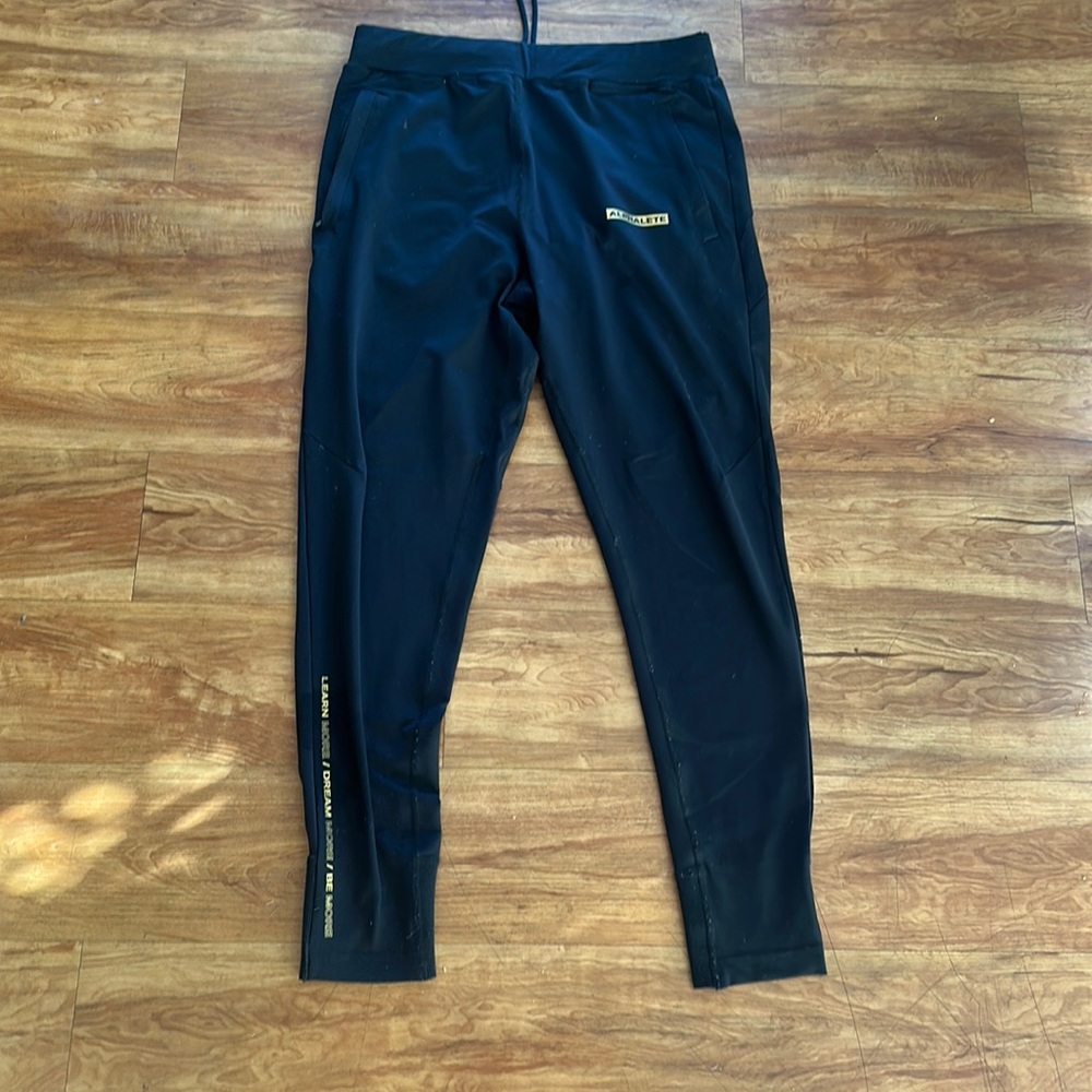 Alphalete joggers medium black